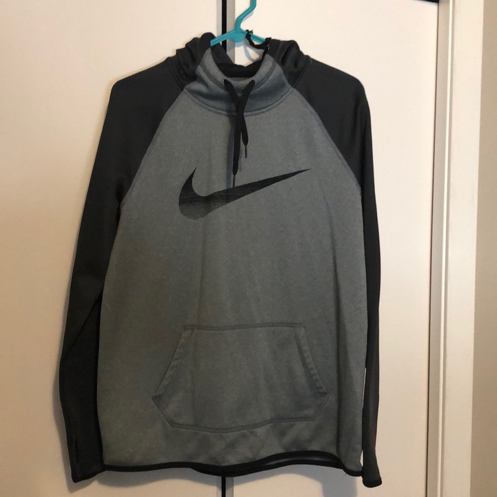 Nike Therma-Fit sweatshirt